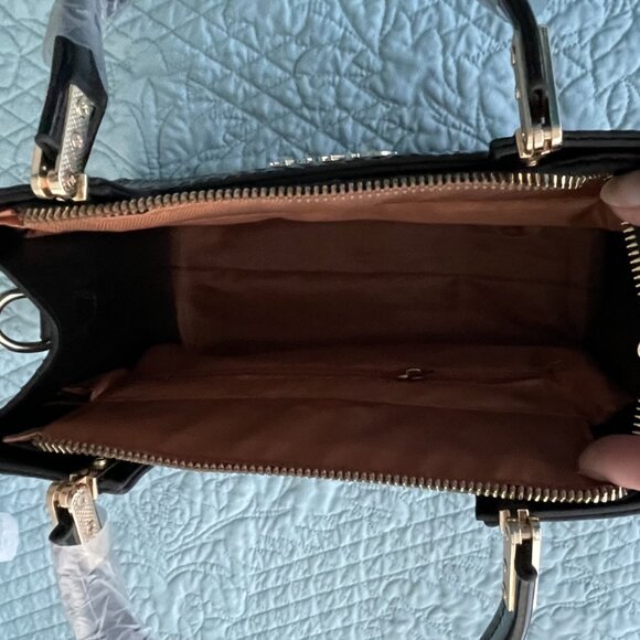 Embossed Croc PU Leather Navy Crossbody Satchel Removable Strap NWOT - Picture 6 of 7